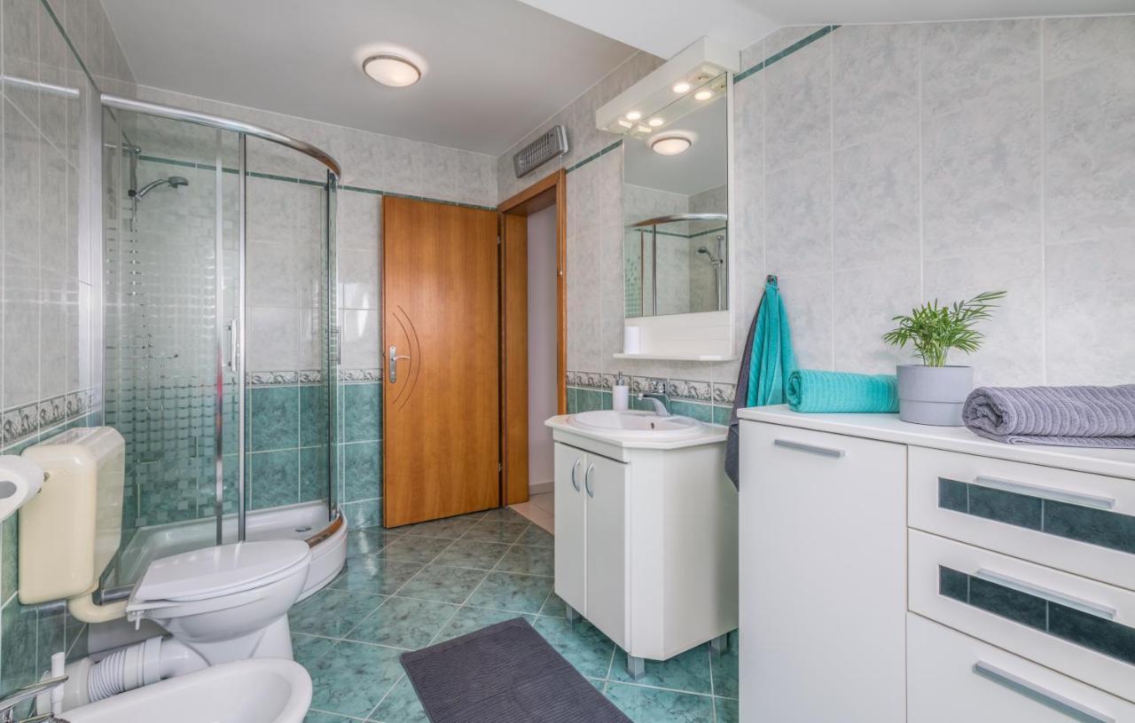 Apartments Kvarner 2 Malinska Dış mekan fotoğraf